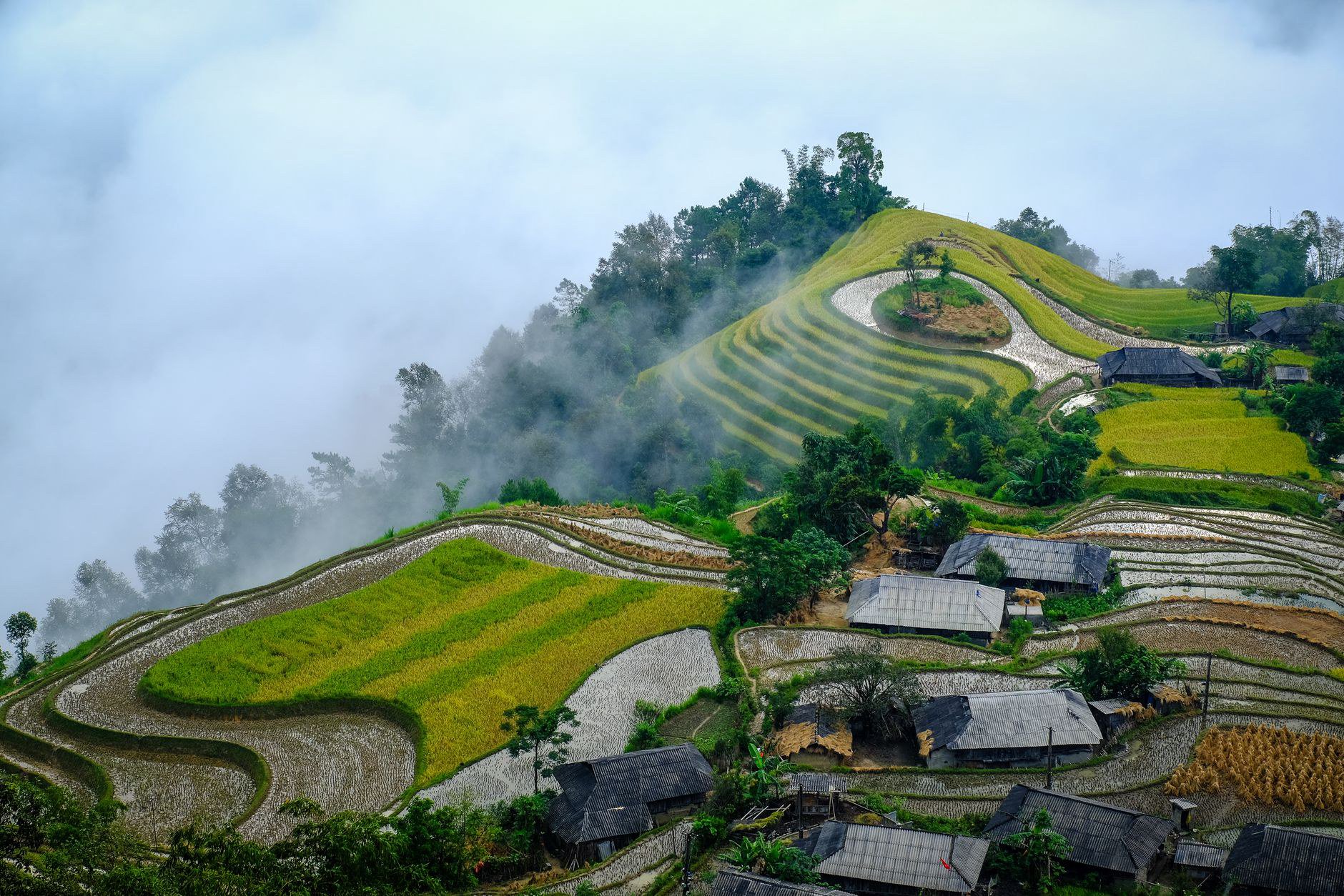 Thiết bị liên lạc nội bộ và giữ kết nối an toàn cho đoàn phượt